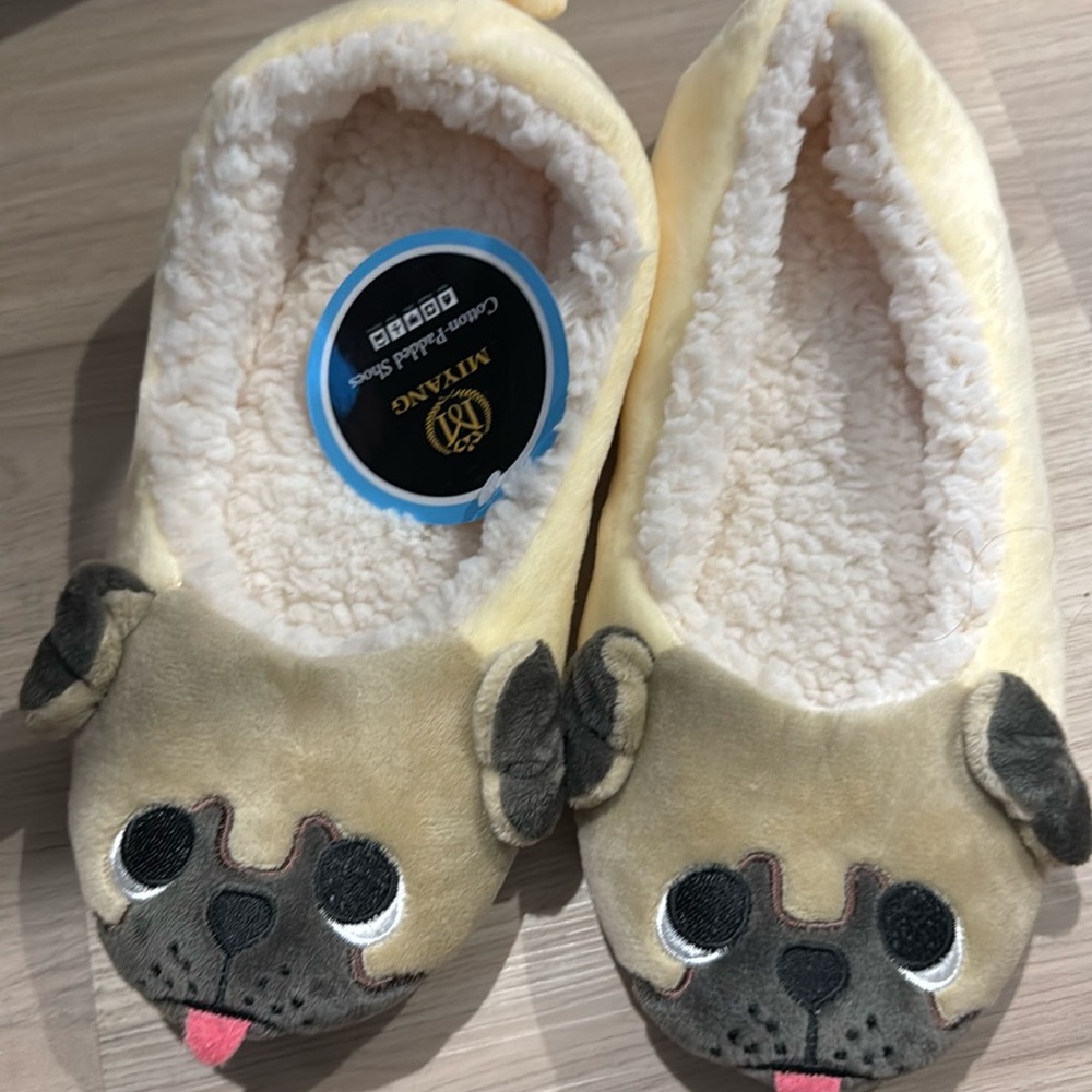 Miyang Dog Fuzzy Slippers